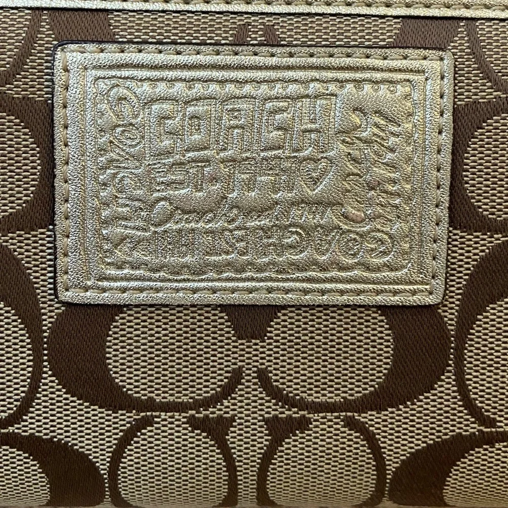 Coach Signature Accordion Zip Wallet in Khaki